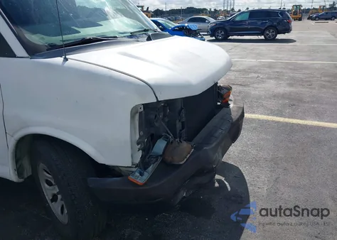 2003 Chevrolet Express z USA, uszkodzony, nr VIN 1GCFG15XX31110666